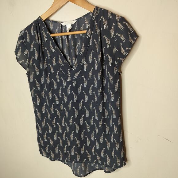 H&M Giraffe Print Top Short Sleeve V Neck Blouse - Picture 4 of 9
